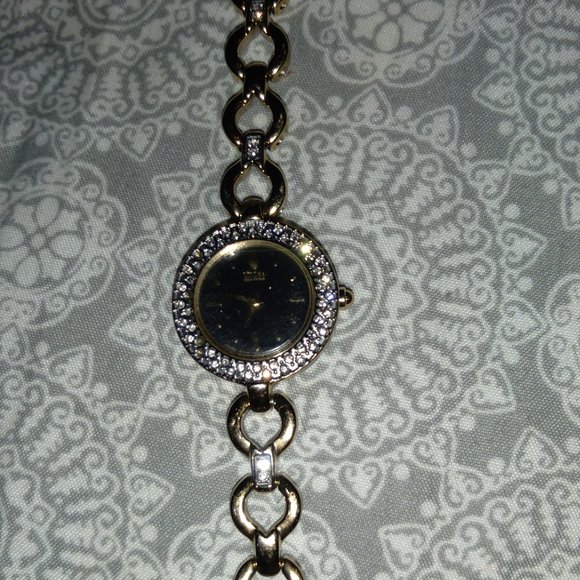Ladies Citizen Eco-Drive w/ Swarovski Crystals and black dial - Picture 4 of 9
